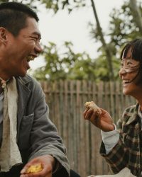 Câu Chuyện Sau Màn Sương Câu Chuyện Sau Màn Sương