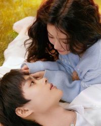 Khi Ánh Sao Rơi Xuống Biển Hoa / Khi Ánh Sao Rơi