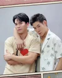 Ký Túc Xá "Lắm Chiêu"
