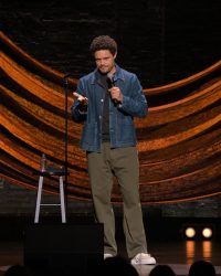 Trevor Noah: Niềm Vui Trong Gian Khó